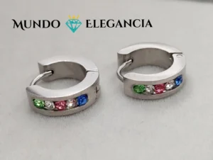 Arete Huggies con Diseño de Linea de Piedras Multicolor en Acero