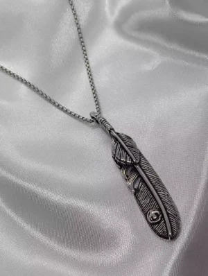 Cadena con Dije Largo Diseño de Pluma en Acero Inoxidable