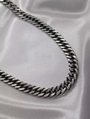 Cadena de Caballero Tipo Cubana en Acero Satinado