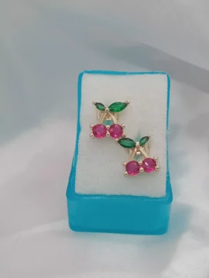 Aretes Broquel de Cerezas en Oro laminado