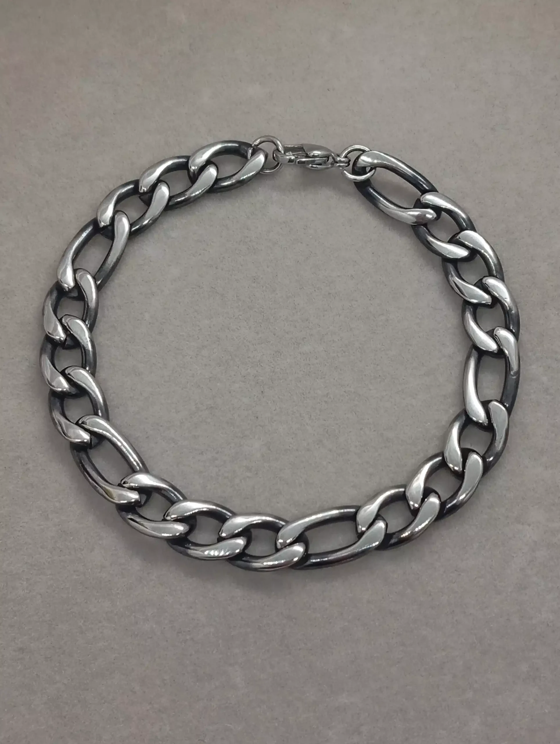 Pulsera de Caballero Tipo Barbada Satinada en Acero Inoxidable