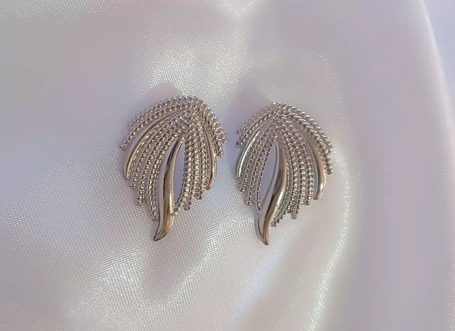 Arete Broquel con Diseño Moderno Acero Inoxidable