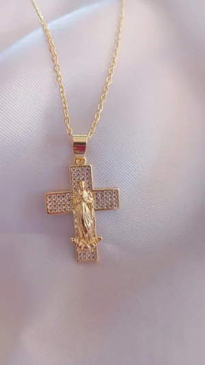 Collar de Cruz con la Virgen de Guadalupe en Oro Laminado