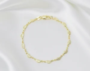 Pulsera Diseño de Hojas en Oro Laminado
