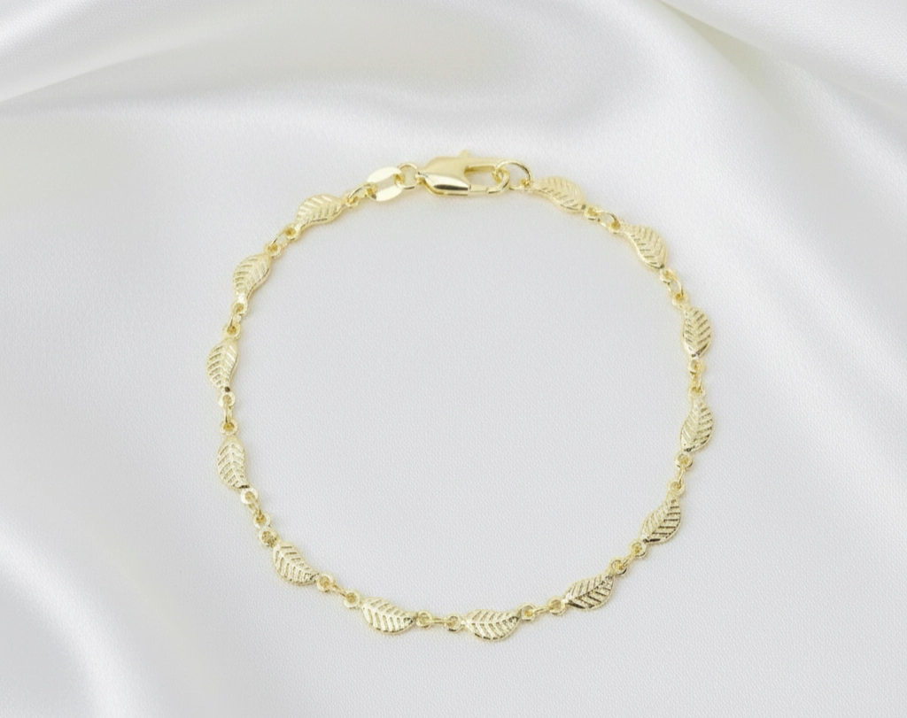 Pulsera Diseño de Hojas en Oro Laminado